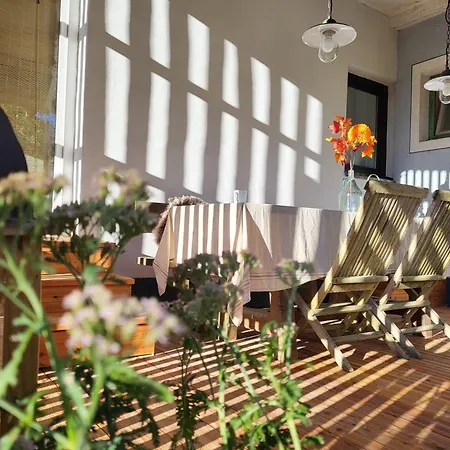 Ferienhaeuser & Hartenstein *