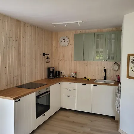 Ferienhaeuser & Hartenstein *