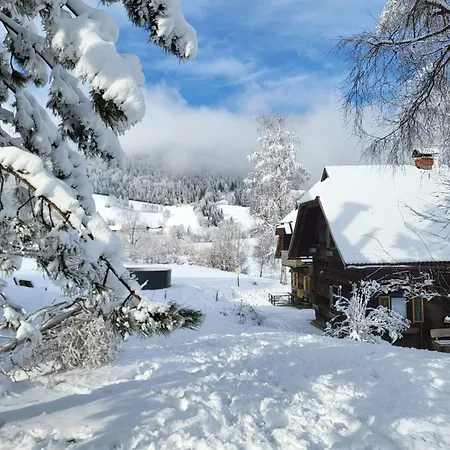 Ferienhaeuser & Hartenstein Apartament *