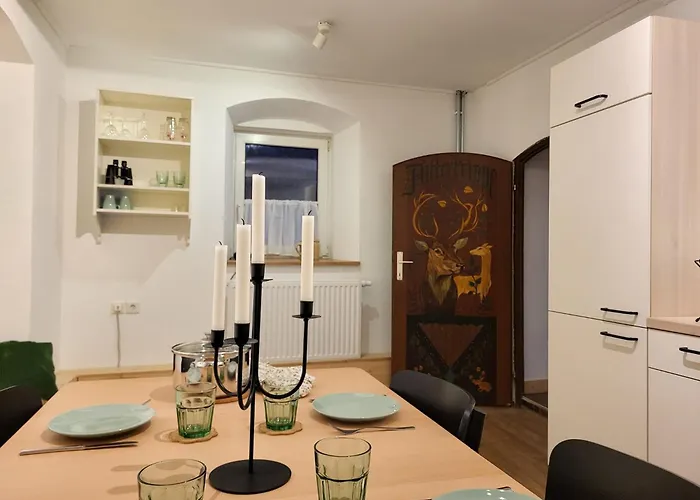 Ferienhaeuser & Hartenstein *