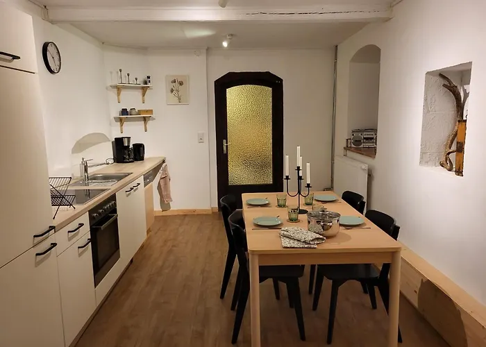 Ferienhaeuser & Hartenstein *