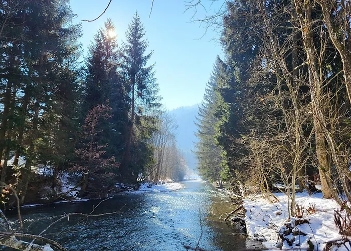 Ferienhaeuser & Hartenstein *