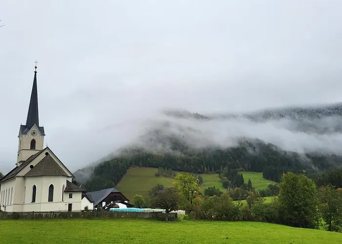 Ferienhaeuser & Hartenstein Apartment Gnesau